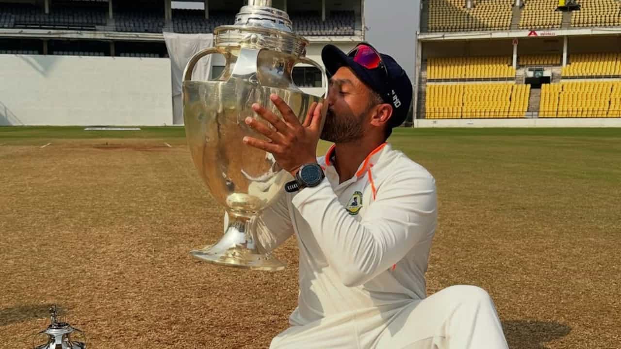 Ranji Trophy: കരുൺ നായരോട് കെസിഎ കുറച്ച് സമയം ചോദിച്ചിരുന്നു; അപ്പോൾ വിദർഭ അദ്ദേഹവുമായി കരാറായെന്ന് കെസിഎ ഭാരവാഹികൾ