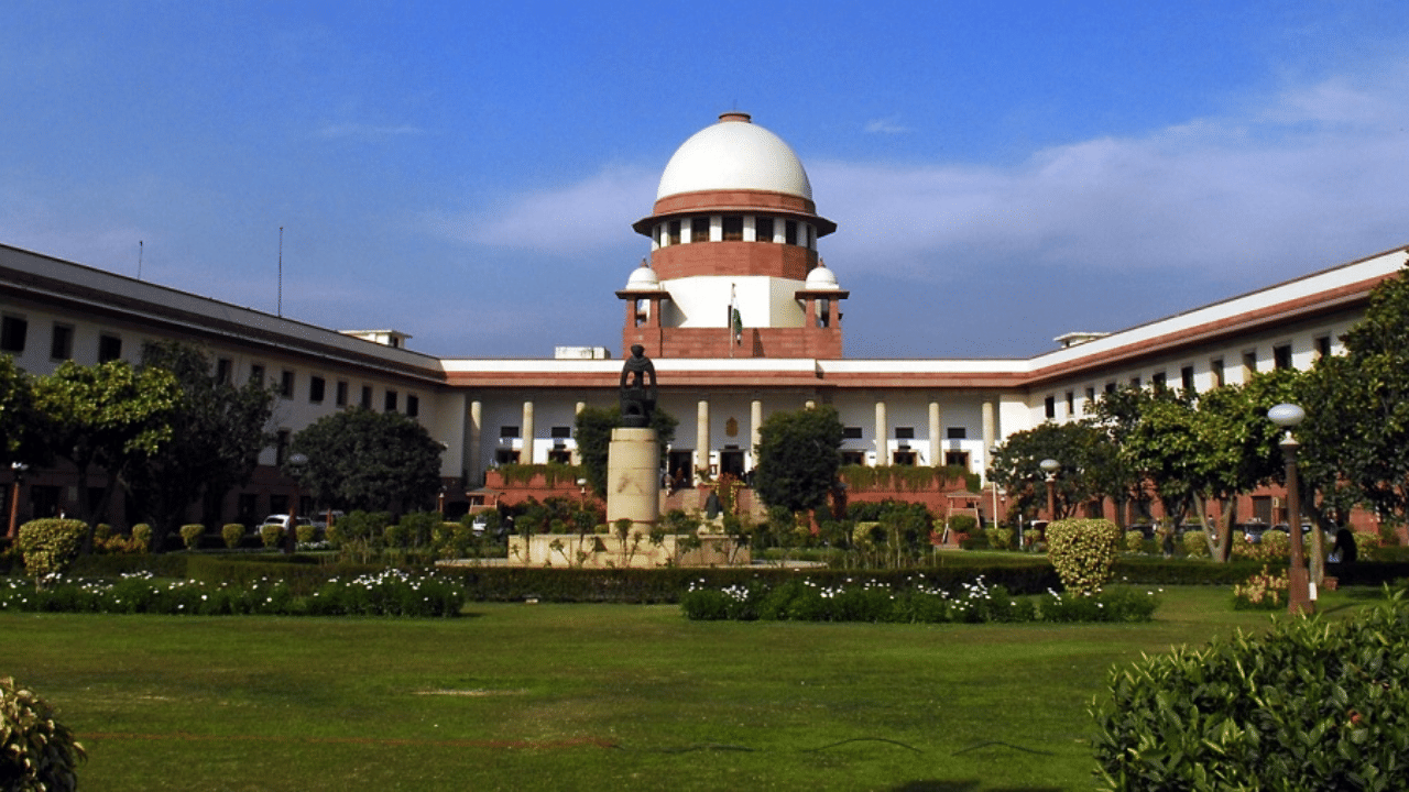 Supreme Court: കുട്ടികളുടെ മാറിടം സ്പർശിക്കുന്നത് ബലാത്സംഗ ശ്രമമല്ല; അലഹാബാദ് ഹൈക്കോടതി ഉത്തരവിൽ സ്വമേധയാ കേസെടുത്ത് സുപ്രീംകോടതി