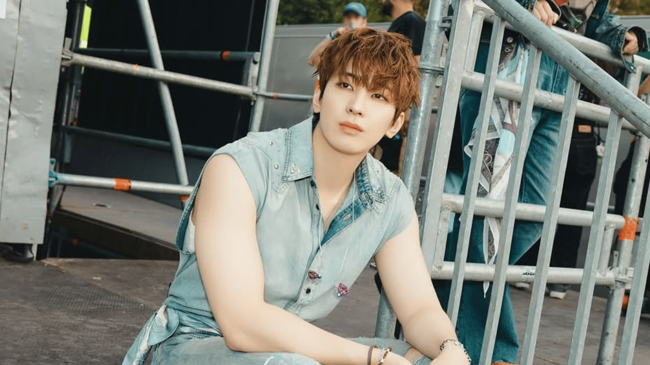 കൊറിയൻ സംഗീത ബാൻഡായ സെവൻറ്റീനിലെ വോൻവൂ ഏപ്രിൽ 3ന് സൈനിക സേവനം ആരംഭിക്കുമെന്ന് അറിയിച്ച് ഏജൻസിയായ പ്ലെഡിസ് എന്റർടൈൻമെന്റ്. ബുധനാഴ്ചയാണ് ഇക്കാര്യം അറിയിച്ചുകൊണ്ടുള്ള പ്രസ്താവന ഏജൻസി പുറത്തിറക്കിയത്. (Image Credits: Wonwoo Instagram)