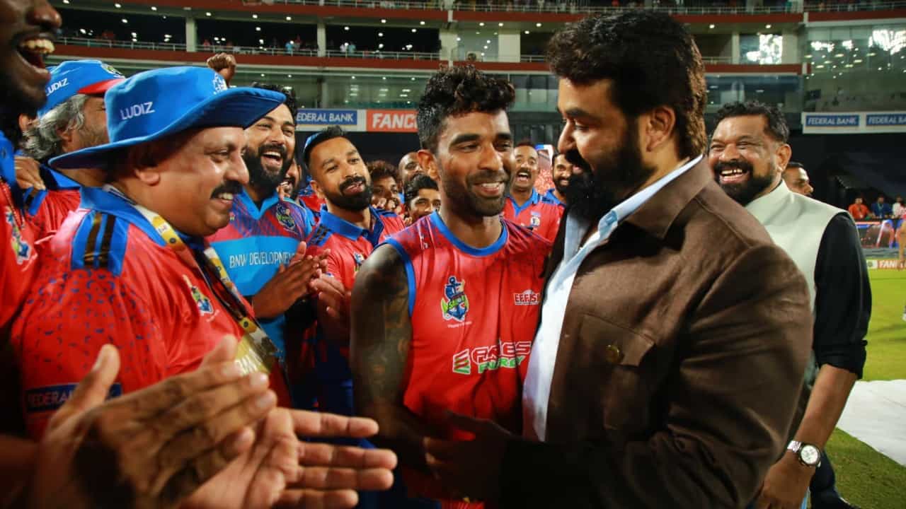 Mohanlal - Sachin Baby: പണ്ട് മമ്മൂക്ക ഫാനായിരുന്നു; ഇപ്പോൾ ലാലേട്ടനോടും ആരാധനയുണ്ട്: സെഞ്ചുറിയാഘോഷത്തിലെ രഹസ്യം വെളിപ്പെടുത്തി സച്ചിൻ ബേബി