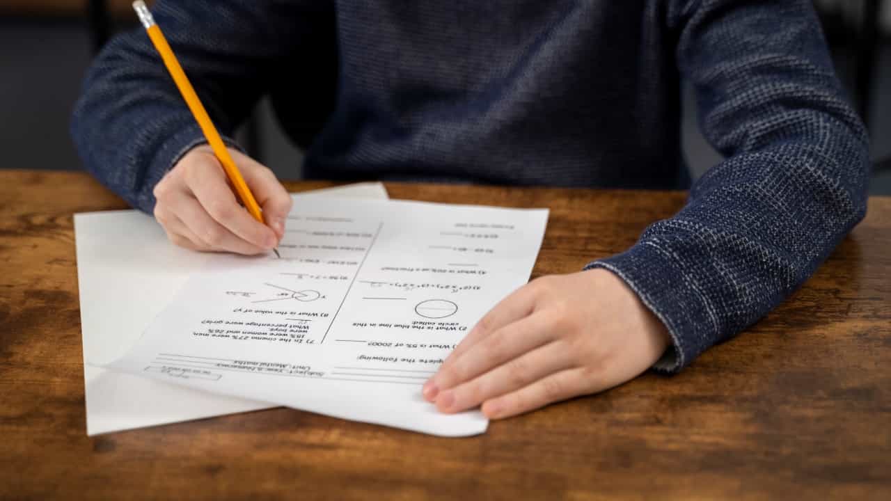 Question Paper Leak: ക്രിസ്മസ് പരീക്ഷാപേപ്പർ ചോർത്തിനൽകിയത് സ്കൂളിലെ പ്യൂൺ; എംഎസ് സൊല്യൂഷൻസിൻ്റെ വാദങ്ങൾ പൊളിയുന്നു
