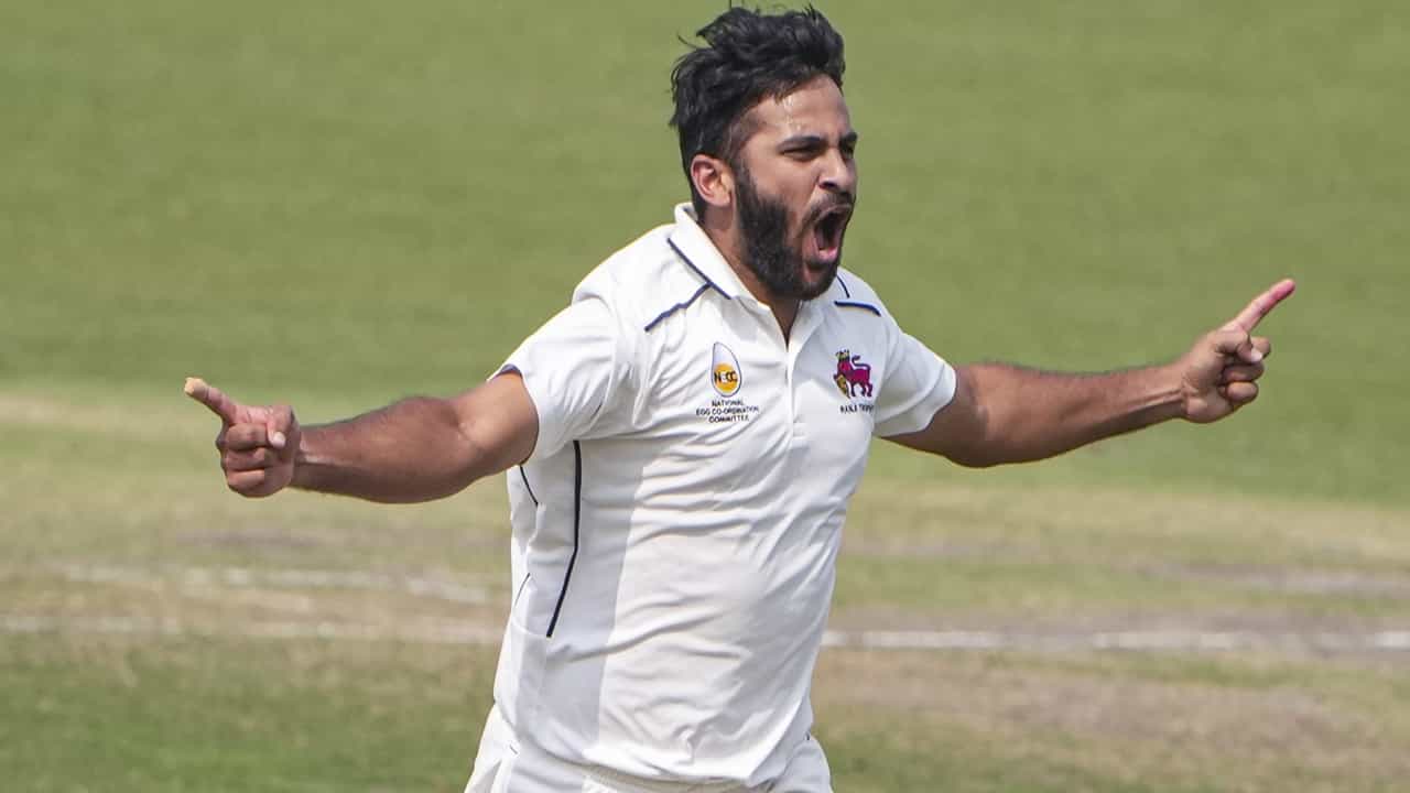 Shardul Thakur: താരലേലത്തില്‍ ആര്‍ക്കും വേണ്ട; ഒടുവില്‍ ശാര്‍ദ്ദുല്‍ താക്കൂറിനും വിളിയെത്തി; റാഞ്ചിയത് ഈ ഐപിഎല്‍ ടീം