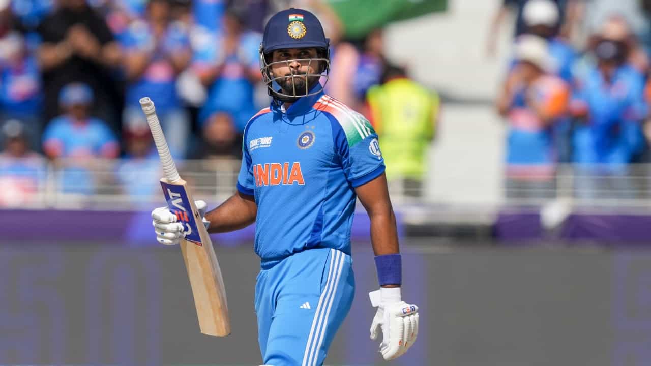 Shreyas Iyer: ശ്രേയാസ് അയ്യറിന് കേന്ദ്ര കരാർ നൽകും; തെറ്റ് തിരുത്താനൊരുങ്ങി ബിസിസിഐ