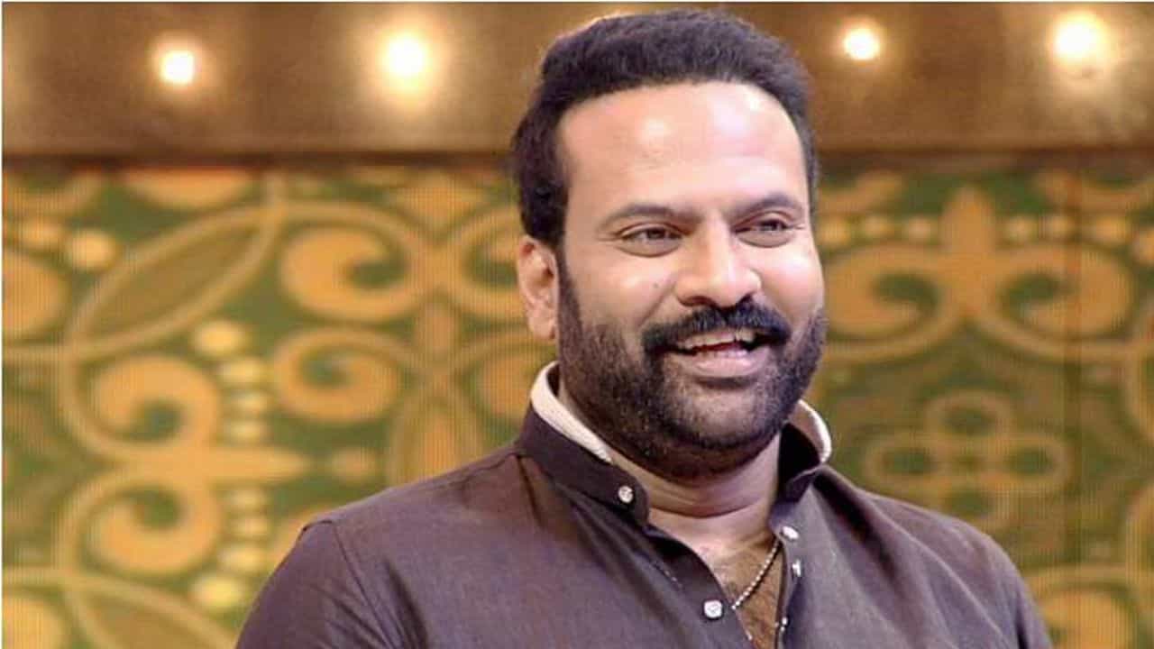 Tini Tom: അദ്ദേഹത്തോടൊപ്പം അഭിനയിച്ചതിന് ശേഷമാണ് അപ്പന് എന്നോട് ഒരു താത്പര്യമൊക്കെ തോന്നിയത്: ടിനി ടോം