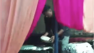 Spit on Food: വിവാഹ ചടങ്ങിന് ഭക്ഷണത്തിൽ ‘ തുപ്പി’ പാചകം, യുവാവ് അറസ്റ്റിൽ; വീഡിയോ വൈറൽ