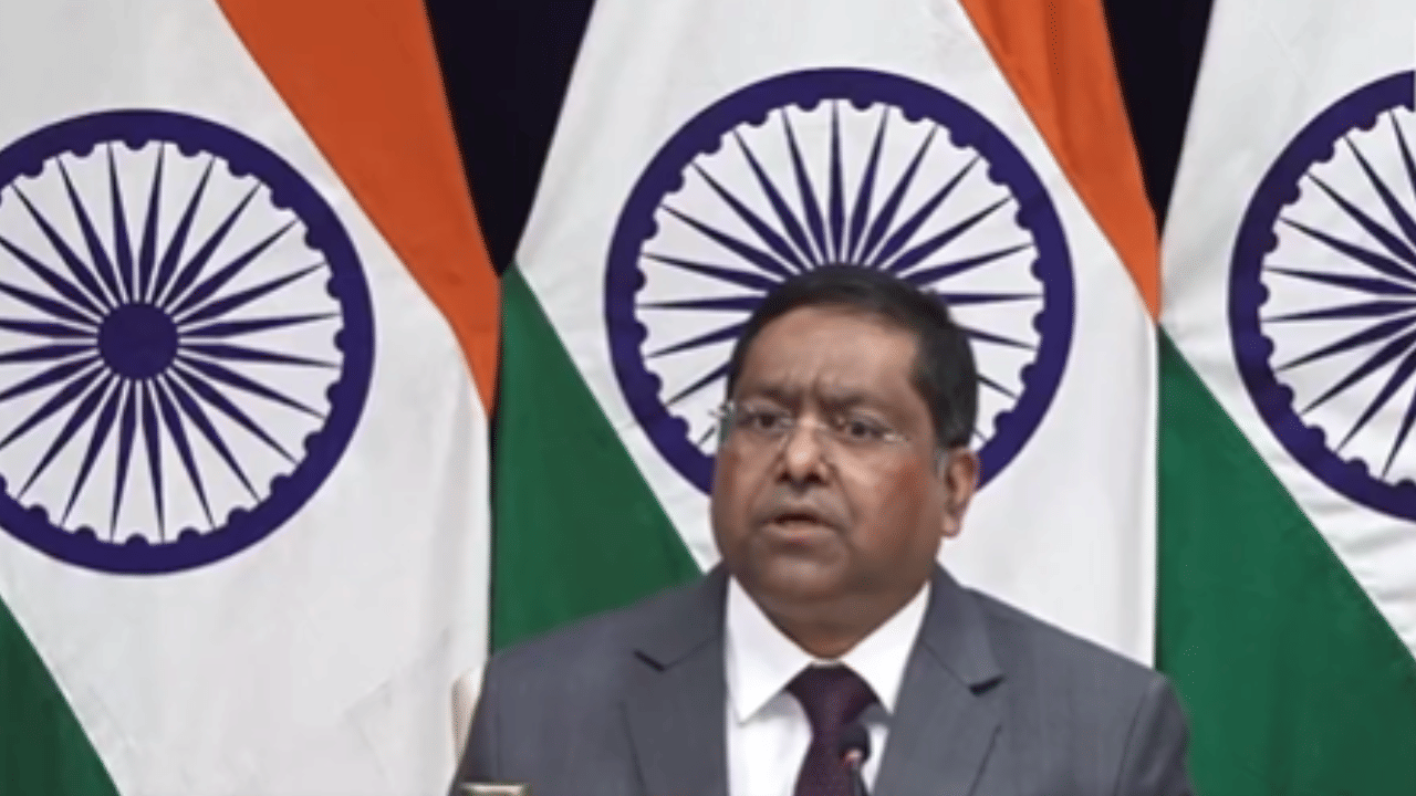 Indian students in US: യുഎസിലെ ഇന്ത്യൻ വിദ്യാർഥികൾ അമേരിക്കൻ നിയമങ്ങൾ പാലിക്കണം; മുന്നിറിയിപ്പ് നൽകി വിദേശകാര്യ മന്ത്രാലയം