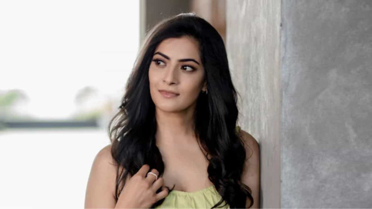 Varalaxmi Sarathkumar: എന്നെ അഞ്ചാറുപേർ ലൈം​ഗികമായി ഉപദ്രവിച്ചു; കുട്ടികാലത്തെ ദുരനുഭവം വെളിപ്പെടുത്തി വരലക്ഷ്മി ശരത്കുമാർ