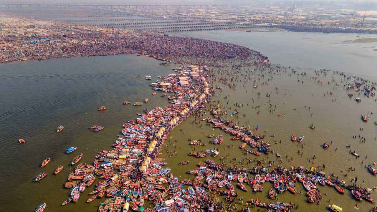 Mahakumbh 2025: കുംഭമേള സമയത്ത് ഗംഗാനദിയിലെ ജലം കുളിയ്ക്കാൻ യോഗ്യമായിരുന്നു; ശുചീകരണത്തിന് അനുവദിച്ചത് 7421 കോടി രൂപയെന്ന് കേന്ദ്രം