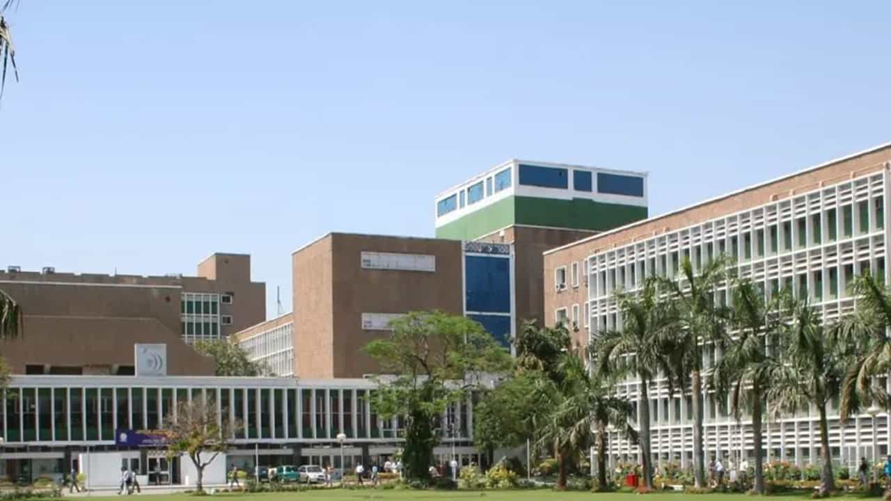 AIIMS NORCET: എയിംസില്‍ നഴ്‌സാകാം; എങ്ങനെ അയക്കാം? ചെയ്യേണ്ടത് ഇത്ര മാത്രം