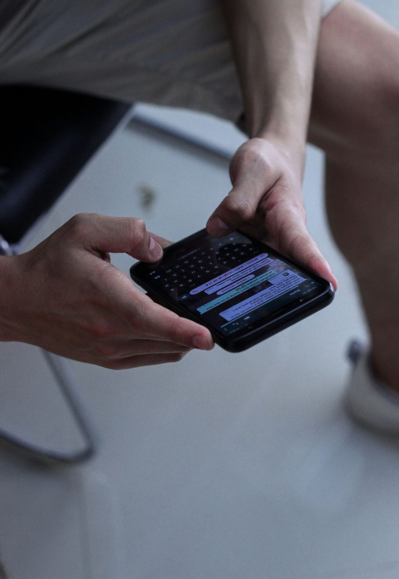 വ്യക്തിഗത ചാറ്റ്, ഗ്രൂപ്പ് ചാറ്റ്, ചാനലുകൾ തുടങ്ങിയ ഇടങ്ങളിലൊക്കെ ഈ മോഷൻ ഫോട്ടോസ് പങ്കുവെക്കാനാവും. ആൻഡ്രോയ്ഡ് വാട്സപ്പിൻ്റെ ബീറ്റ വേർഷനായ ആൻഡ്രോയ്ഡ് 2.25.8.12വിലാണ് ഈ ഫീച്ചർ ആദ്യം കണ്ടത്. പ്ലേ സ്റ്റോറിലൂടെ ബീറ്റ ടെസ്റ്റർമാർക്ക് ഈ വേർഷൻ ലഭ്യമാവുന്നുണ്ട്. ഫീച്ചർ ഇപ്പോഴും വികസിപ്പിച്ചുകൊണ്ടിരിക്കുകയാണ്. (Image Courtesy - Unsplash)