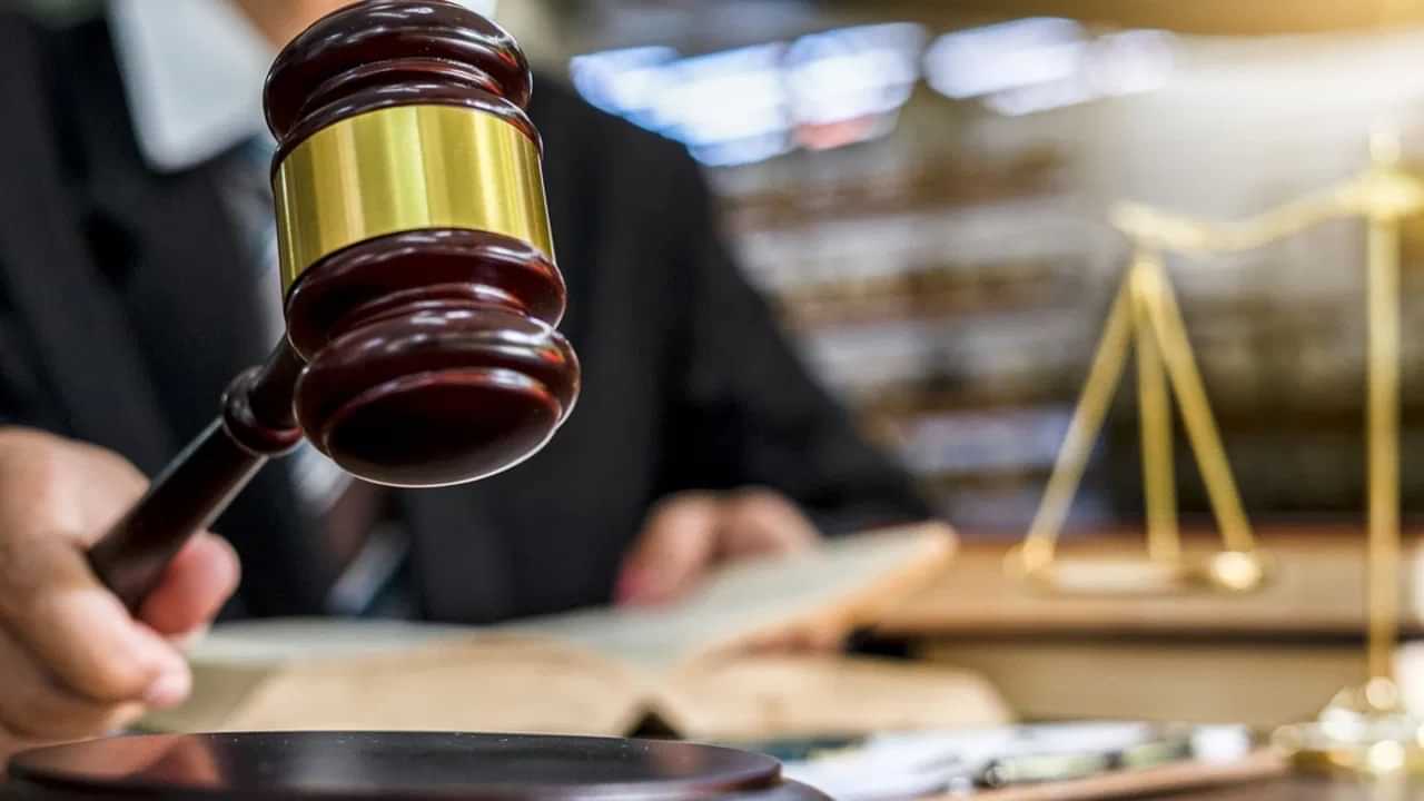 Death Penalty in Bangladesh: സര്ക്കാരിനെ വിമര്ശിച്ചതിന് സഹപാഠിയെ കൊലപ്പെടുത്തിയ കേസ്; ബംഗ്ലാദേശില് 20 വിദ്യാര്ത്ഥികള്ക്ക് വധശിക്ഷ Death Penalty in Bangladesh: സര്ക്കാരിനെ വിമര്ശിച്ചതിന് സഹപാഠിയെ കൊലപ്പെടുത്തിയ കേസ്; ബംഗ്ലാദേശില് 20 വിദ്യാര്ത്ഥികള്ക്ക് വധശിക്ഷ