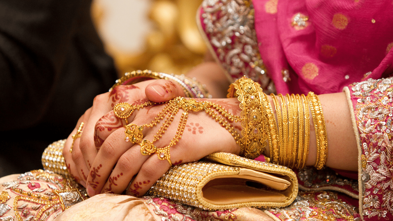 Kerala Gold Rate Today: മാറ്റമില്ലാതെ സ്വർണ വില! കുറയുമോ ഇനിയും; ഇന്നത്തെ നിരക്ക് അറിയാം