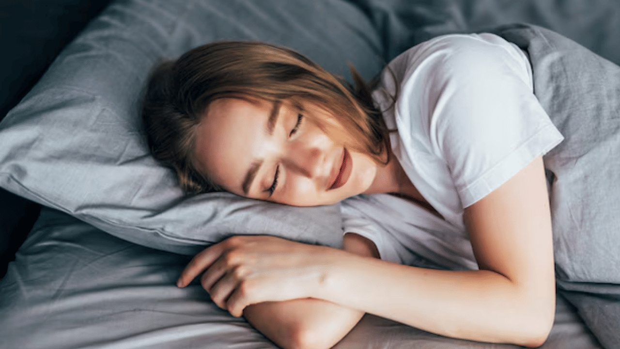 Sleeping Hacks: ഉറക്ക കുറവാണോ പ്രശ്നം?: ഈ ഭക്ഷണങ്ങൾ പതിവാക്കൂ, ഉറക്കം താനേ വരും