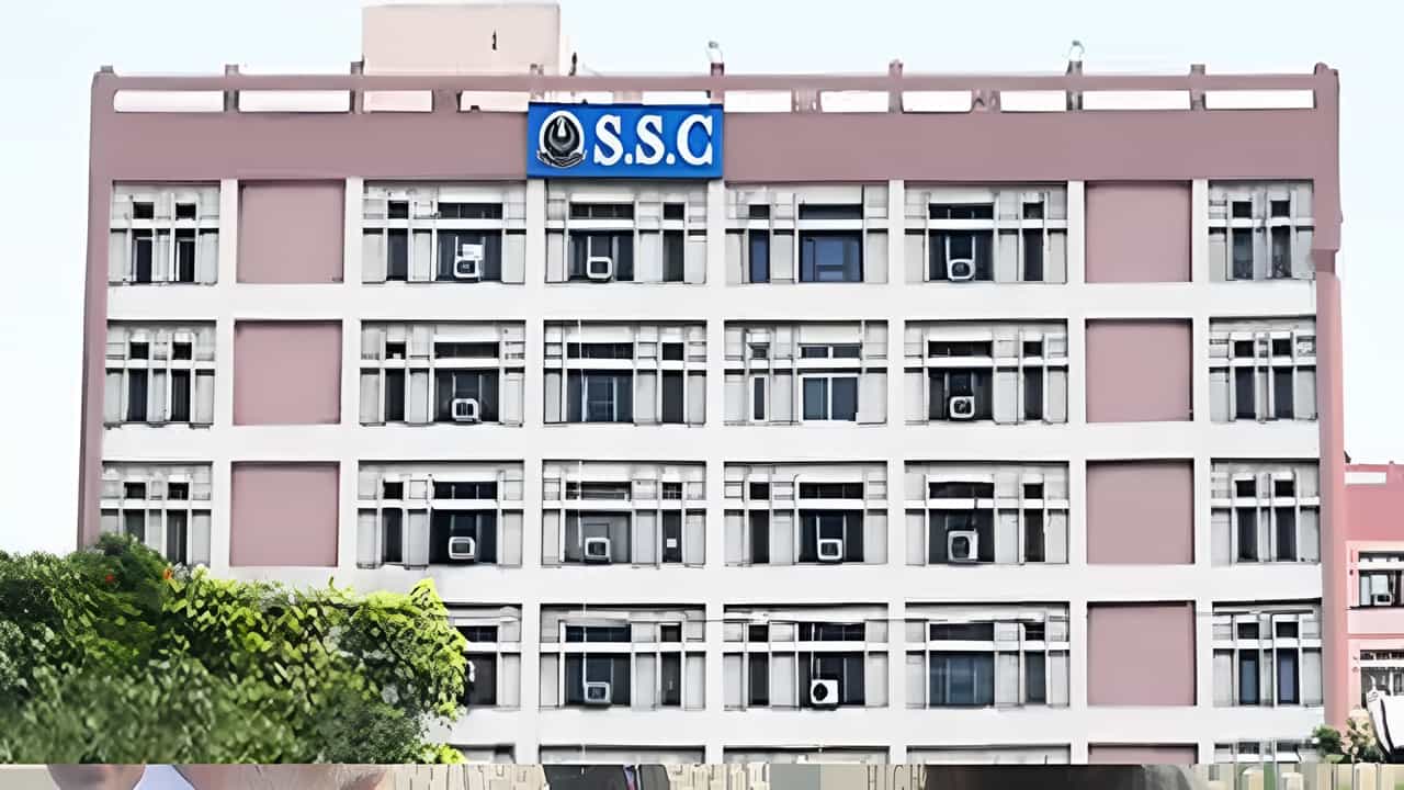 SSC CGL Answer Key: കുറഞ്ഞ മാര്‍ക്കുള്ളവര്‍ക്കും ഉയര്‍ന്ന സ്‌കോര്‍? സിജിഎല്‍ പരീക്ഷയില്‍ നോര്‍മലൈസേഷന്‍ വിവാദം; ഒടുവില്‍ ആന്‍സര്‍ കീയെത്തി