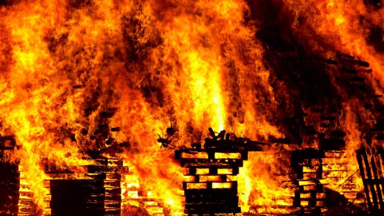 Sharjah: തീപിടിക്കുന്നതിന് മുൻപ് തന്നെ തിരിച്ചറിഞ്ഞ് തടയും; എഐ സാങ്കേതികവിദ്യ ഉപയോഗിക്കാനൊരുങ്ങി ഷാർജ