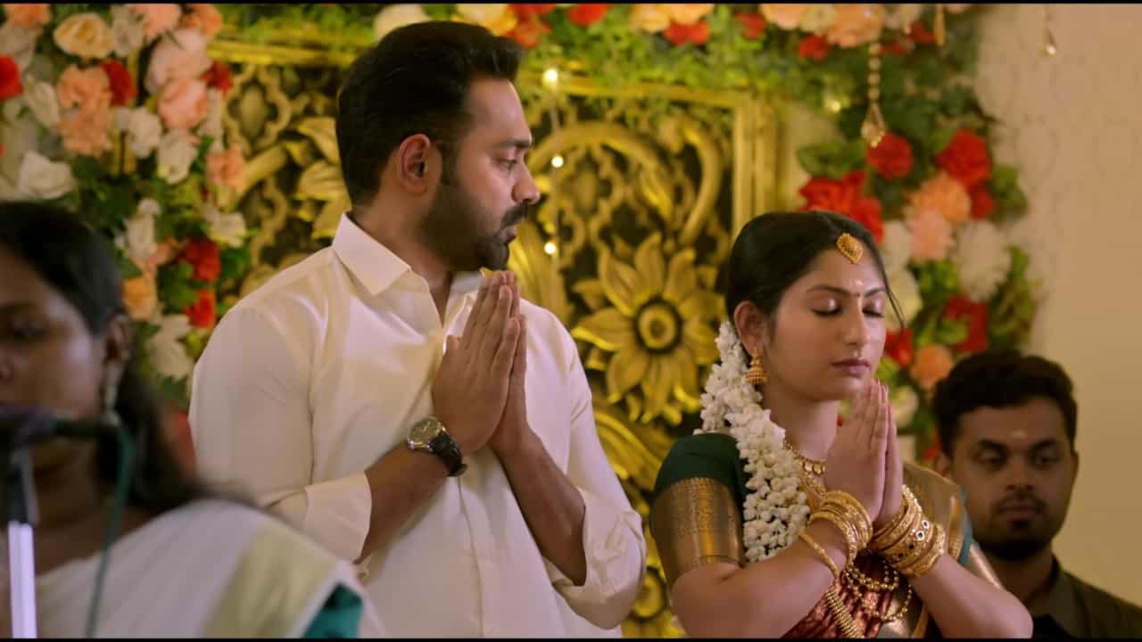 Aabhyanthara Kuttavali: ഗാർഹികപീഡന വകുപ്പ് പുരുഷന്മാരെ നശിപ്പിക്കാനല്ല; കൗതുകമുയർത്തി ആസിഫ് അലിയുടെ ആഭ്യന്തര കുറ്റവാളി ട്രെയിലർ