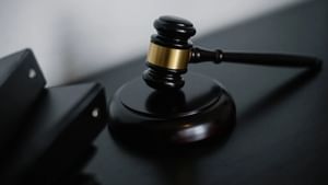 Allahabad High Court: ‘മാതാപിതാക്കളുടെ സമ്മതമില്ലാതെ വിവാഹം കഴിച്ചാൽ സംരക്ഷണം നൽകാനാവില്ല’; വീണ്ടും വിവാദ ഉത്തരവുമായി അലഹബാദ് ഹൈക്കോടതി Allahabad High Court: ‘മാതാപിതാക്കളുടെ സമ്മതമില്ലാതെ വിവാഹം കഴിച്ചാൽ സംരക്ഷണം നൽകാനാവില്ല’; വീണ്ടും വിവാദ ഉത്തരവുമായി അലഹബാദ് ഹൈക്കോടതി