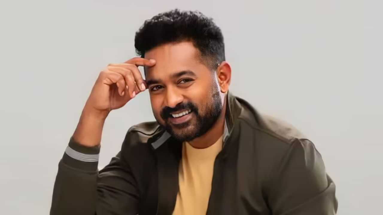 Asif Ali: മോഹന്‍ലാലിന്റെ ആ സിനിമ കണ്ടപ്പോള്‍ തിയേറ്ററില്‍ ഞാന്‍ വാ പൊളിച്ചാണിരുന്നത്: ആസിഫ് അലി