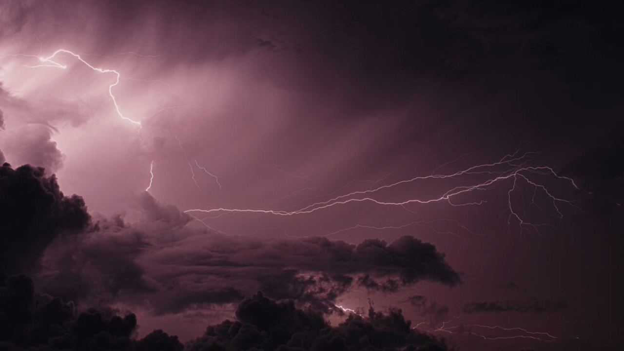 Bihar Lightning Strike Death: ബിഹാറിൽ ഇടിമിന്നലേറ്റ് 13 പേർ മരിച്ചു; ധനസഹായം പ്രഖ്യാപിച്ച് മുഖ്യമന്ത്രി നിതീഷ് കുമാര്‍