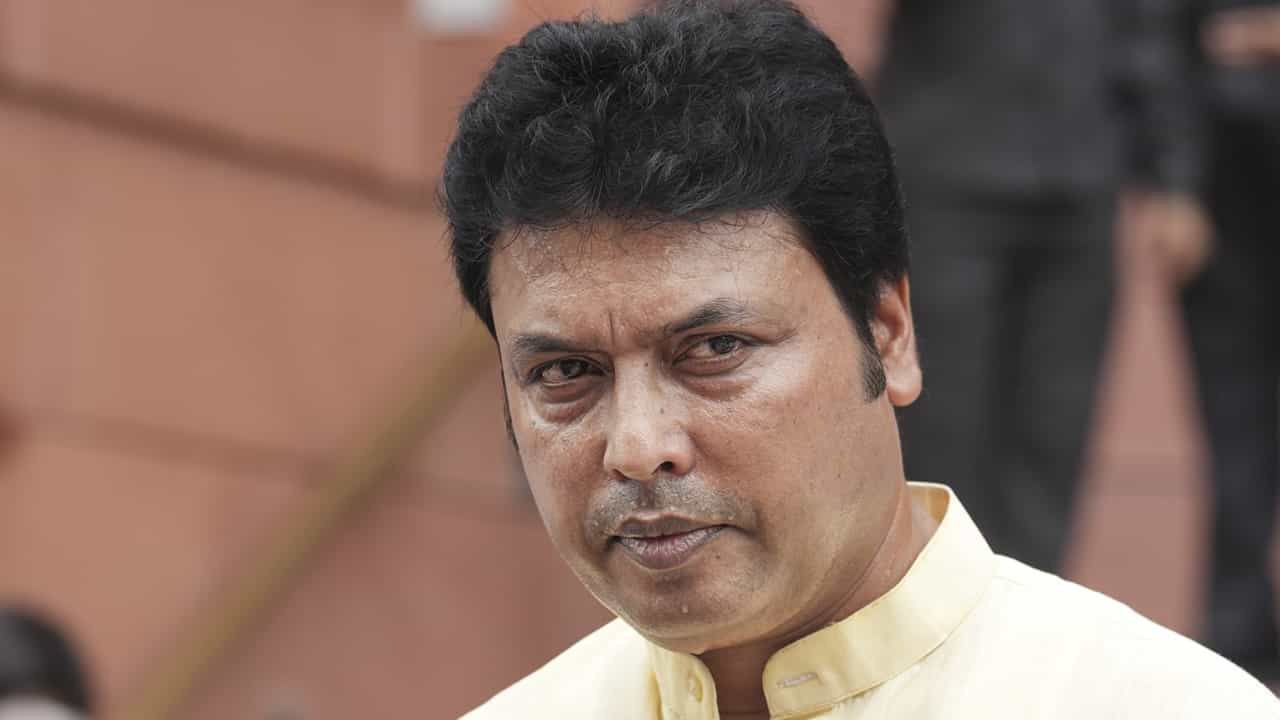 Biplab Kumar Deb: അദ്ദേഹത്തെക്കുറിച്ച് കേട്ടിട്ടില്ല, ഗൂഗിളില്‍ നോക്കേണ്ടി വരും; എംഎ ബേബിയെ പരിഹസിച്ച് ബിപ്ലബ് കുമാർ ദേബ്