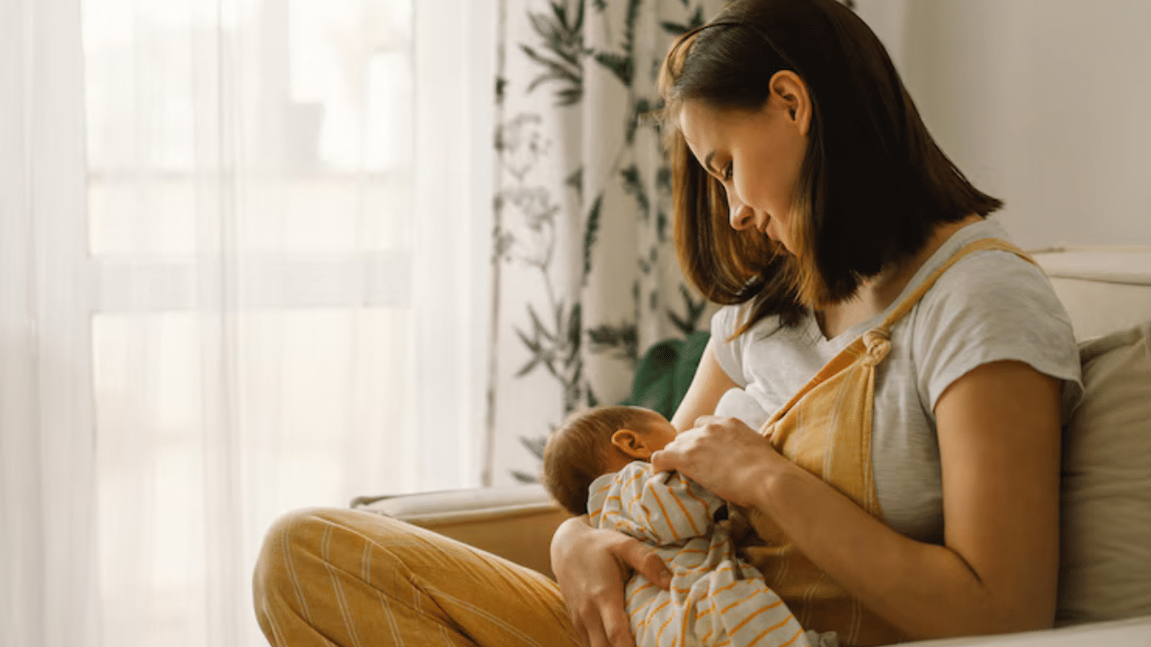 Breastfeeding: കുഞ്ഞുങ്ങൾക്ക് എത്ര വയസ് വരെ മുലപ്പാൽ നൽകാം?; ഒരു ദിവസം എത്രനേരം മുലയൂട്ടണം