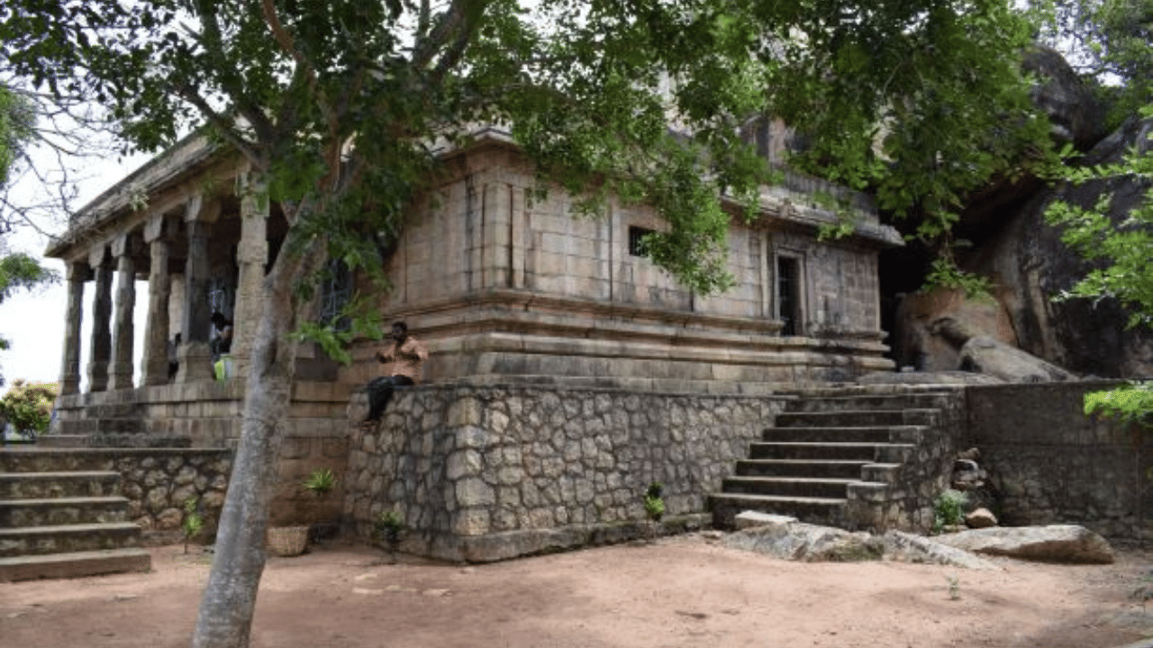 Chitharal Jain Temple: പാറക്കെട്ടുകളിൽ തീർത്ത കാഴ്ചവസന്തം, ജൈന സംസ്കാരത്തിൻ്റെ ഓർമ്മ; പോകാം ചിതറാളിലേക്ക്