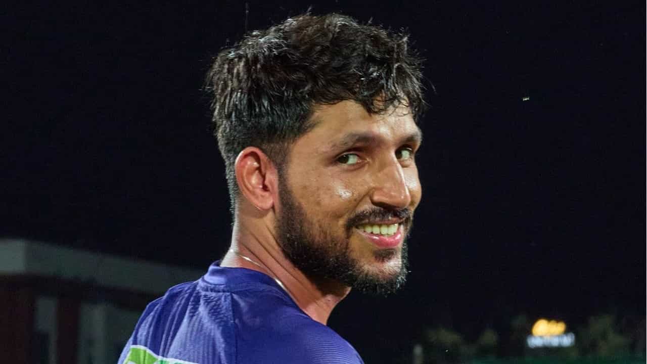 Dhruv Jurel: സർക്കാർ ജോലി കിട്ടണമെന്നായിരുന്നു അച്ഛന്റെ ആ​ഗ്രഹം, ഒരു ഘട്ടത്തിൽ ക്രിക്കറ്റ് ഉപേക്ഷിക്കാൻ തീരുമാനിച്ചിരുന്നു