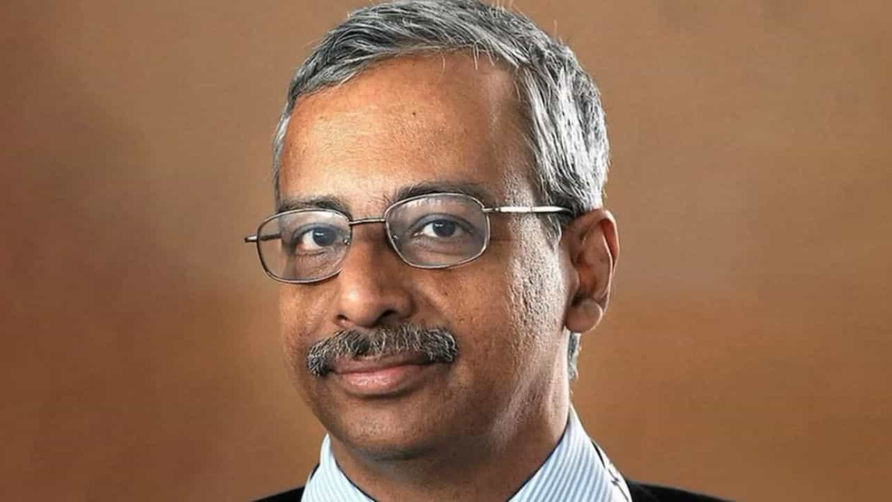 Dr. A Jayathilak Profile: സുപ്രധാന നടപടികളാല് ഏവര്ക്കും സ്വീകാര്യന്; ജയതിലക് ഇനി കേരളത്തിന്റെ ചീഫ് സെക്രട്ടറി Dr. A Jayathilak Profile: സുപ്രധാന നടപടികളാല് ഏവര്ക്കും സ്വീകാര്യന്; ജയതിലക് ഇനി കേരളത്തിന്റെ ചീഫ് സെക്രട്ടറി