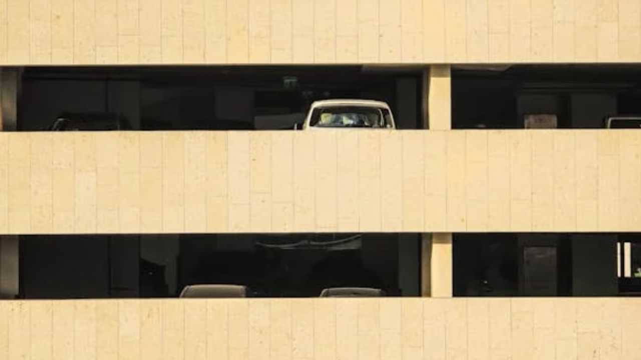 Dubai: കരാമയിലും അൽ ഖുസൈസിലും പുതിയ പാർക്കിംഗ് ഫീസ് ഏർപ്പെടുത്തി; പീക്ക് അവറിൽ നൽകേണ്ടത് ആറ് ദിർഹം