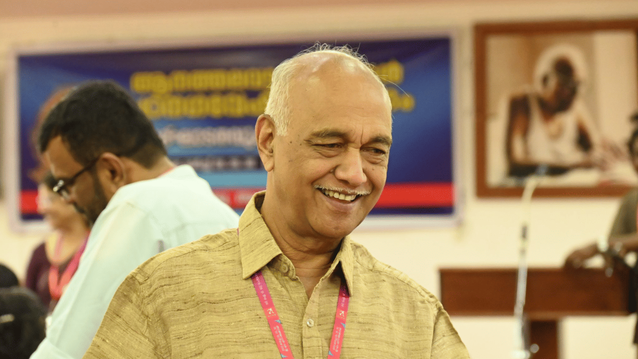 Elamaram Kareem: ഭൂമി തട്ടിപ്പ് കേസിൽ ഹാജരായില്ല; എളമരം കരീമിന് അറസ്റ്റ് വാറണ്ട്