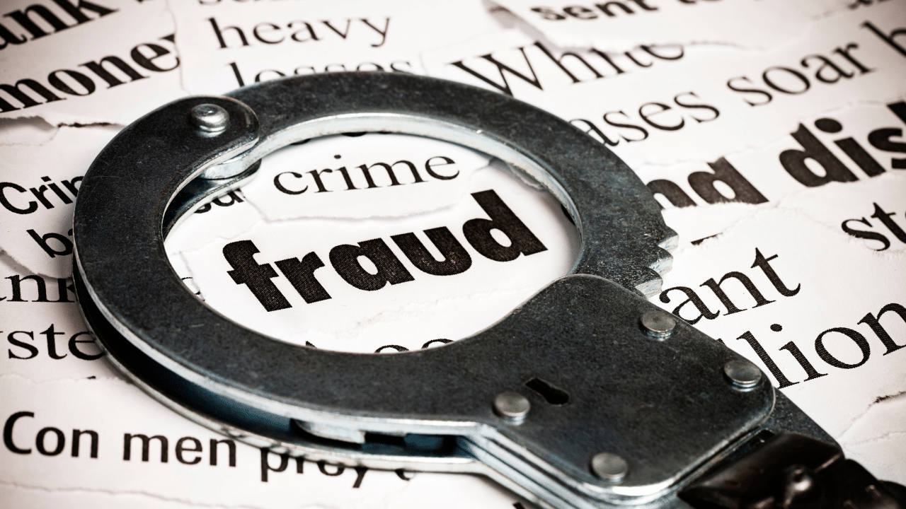 Educational Institution Fraud: വിദ്യാഭ്യാസ സ്ഥാപനത്തിന്റെ മറവിൽ തട്ടിയത് ലക്ഷങ്ങൾ; കോഴിക്കോട് സ്വദേശി പിടിയിൽ Educational Institution Fraud: വിദ്യാഭ്യാസ സ്ഥാപനത്തിന്റെ മറവിൽ തട്ടിയത് ലക്ഷങ്ങൾ; കോഴിക്കോട് സ്വദേശി പിടിയിൽ