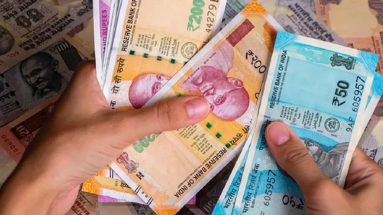 Financial Changes From April 1: വിലയല്പം കൂടും, എങ്കിലും ആശ്വാസത്തിനും വകയുണ്ട്; ഏപ്രില് 1 മുതല് കാര്യങ്ങള് അല്പം കടുക്കും Financial Changes From April 1: വിലയല്പം കൂടും, എങ്കിലും ആശ്വാസത്തിനും വകയുണ്ട്; ഏപ്രില് 1 മുതല് കാര്യങ്ങള് അല്പം കടുക്കും