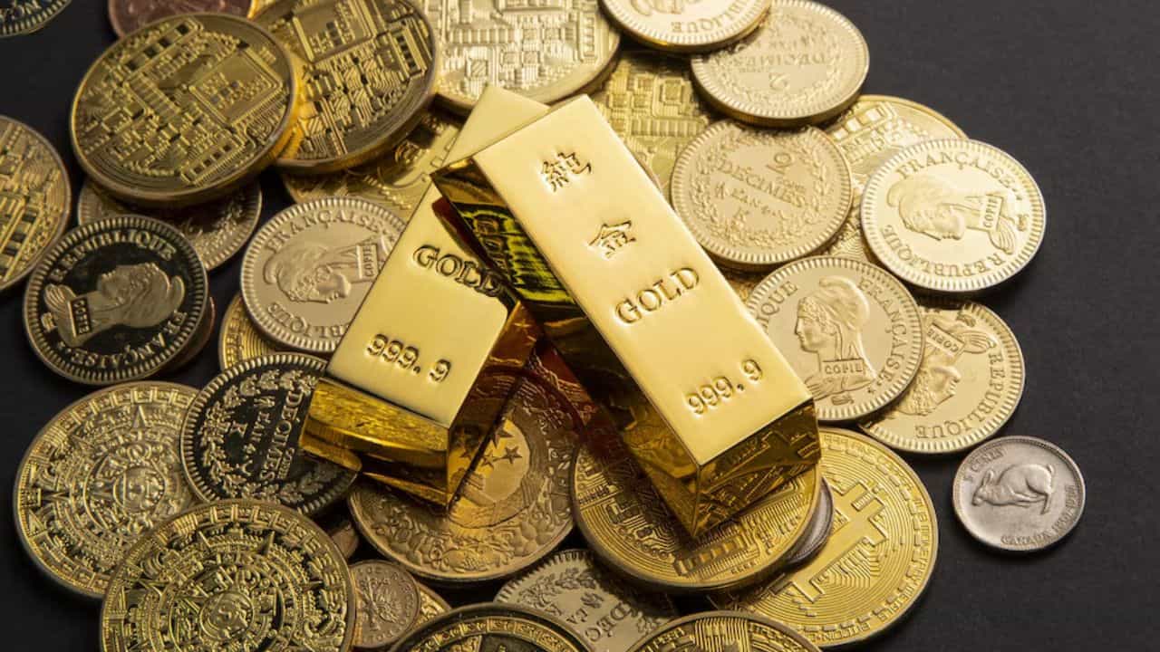 Kerala Gold Rate: കുറയുമെന്ന് പറഞ്ഞാല് കുറഞ്ഞിരിക്കും; ആഘോഷിച്ചാട്ടെ സ്വര്ണം താഴേക്കിറങ്ങുന്നു Kerala Gold Rate: കുറയുമെന്ന് പറഞ്ഞാല് കുറഞ്ഞിരിക്കും; ആഘോഷിച്ചാട്ടെ സ്വര്ണം താഴേക്കിറങ്ങുന്നു