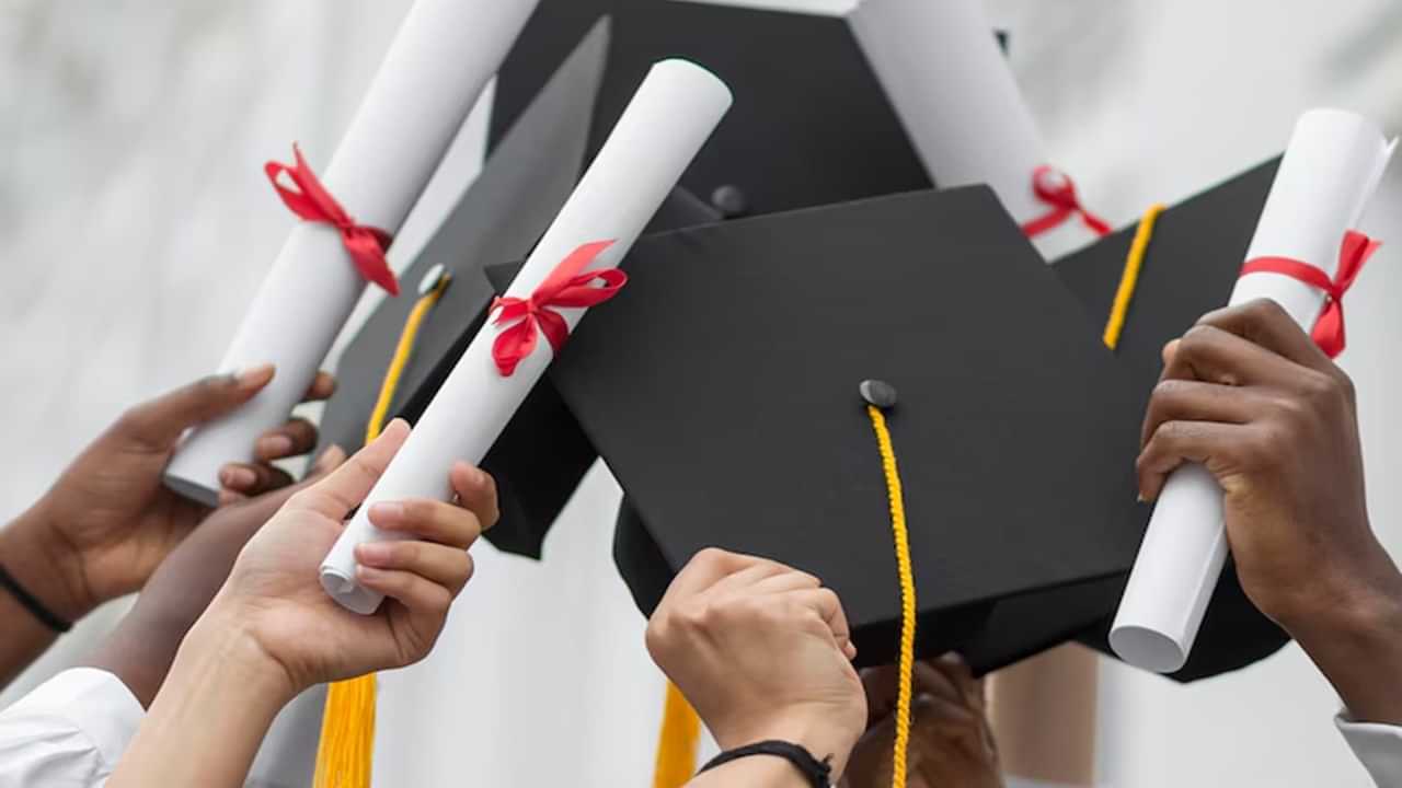 PG Programmes 2025: ഉന്നതപഠനമാണോ ലക്ഷ്യം? എംജി, കണ്ണൂര് സര്വകലാശാലകളില് പിജി പ്രോഗ്രാമുകള്ക്ക് അപേക്ഷിക്കാം PG Programmes 2025: ഉന്നതപഠനമാണോ ലക്ഷ്യം? എംജി, കണ്ണൂര് സര്വകലാശാലകളില് പിജി പ്രോഗ്രാമുകള്ക്ക് അപേക്ഷിക്കാം