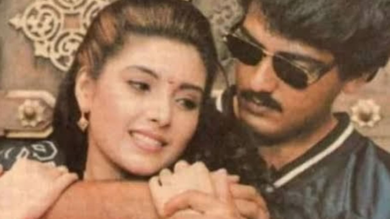 ഒരു വേലക്കാരിയെ പോലെ തോന്നിക്കുന്ന സ്ത്രീയെ വിവാഹം കഴിക്കാന് പോകുകയാണ്. ആരും അവളെ നോക്കില്ല. തനിക്ക് ഇഷ്ടമുള്ളത് പോലെ എന്തും ചെയ്യാം എന്നൊക്കെ കാമുകന് തന്നോട് പറഞ്ഞിരുന്നുവെന്നും ഹീര കുറിച്ചിരുന്നു.