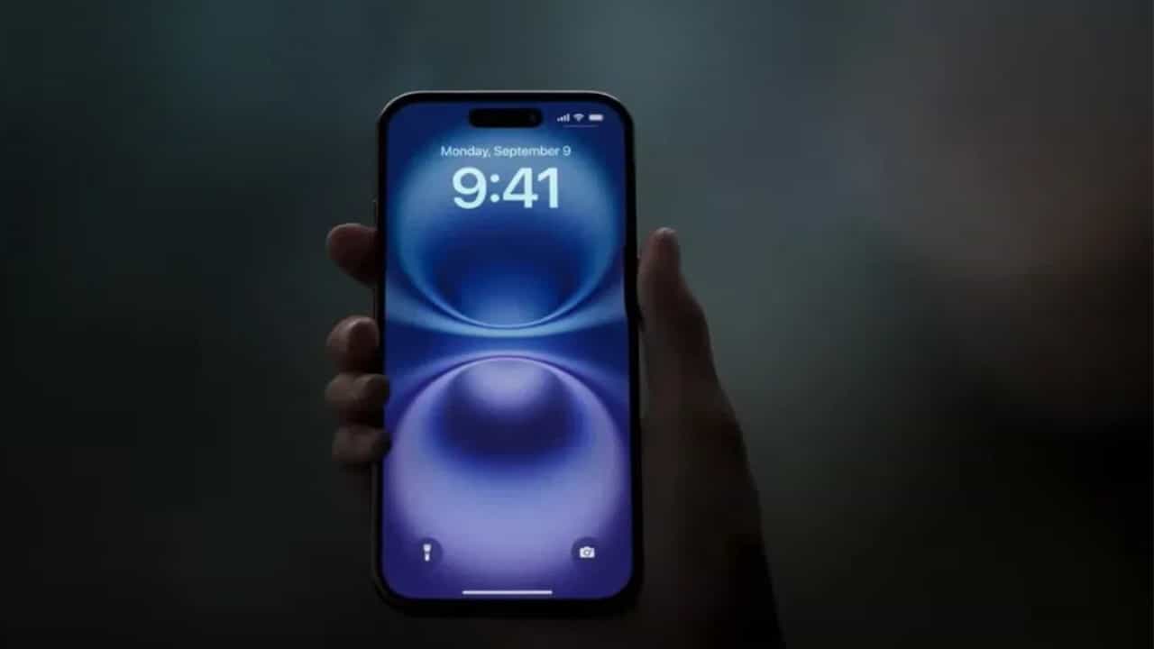 I Phone Price Hike: ഐഫോണിൻ്റെ വില രണ്ട് ലക്ഷം രൂപ വരെ ഉയരാം, ട്രംപ് പണി പറ്റിച്ചോ?