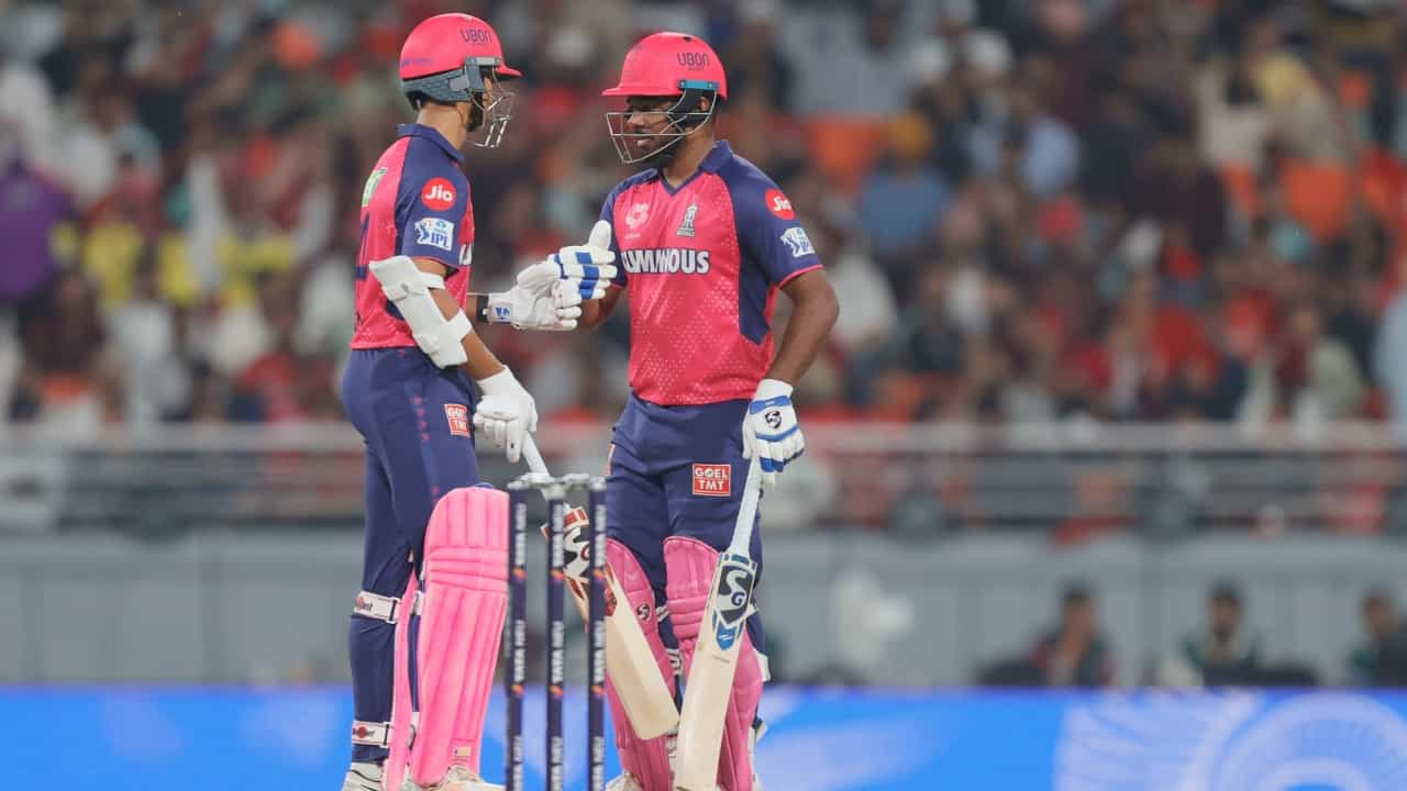 IPL 2025: ജയ്സ്വാളിൻ്റെ ഫിഫ്റ്റി; പരാഗിൻ്റെ ഫിനിഷിങ്: രാജസ്ഥാനെതിരെ പഞ്ചാബിൻ്റെ വിജയലക്ഷ്യം 206 റൺസ് IPL 2025: ജയ്സ്വാളിൻ്റെ ഫിഫ്റ്റി; പരാഗിൻ്റെ ഫിനിഷിങ്: രാജസ്ഥാനെതിരെ പഞ്ചാബിൻ്റെ വിജയലക്ഷ്യം 206 റൺസ്