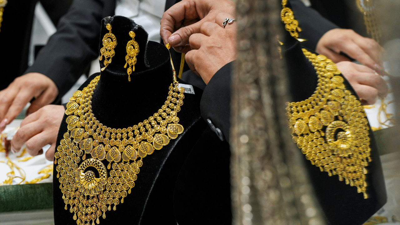 Kerala Gold Rate: സ്വർണം കൈവിട്ടു പോയി മക്കളേ! വീണ്ടും വൻകുതിപ്പ്; ഇന്നത്തെ നിരക്ക് അറിയാം