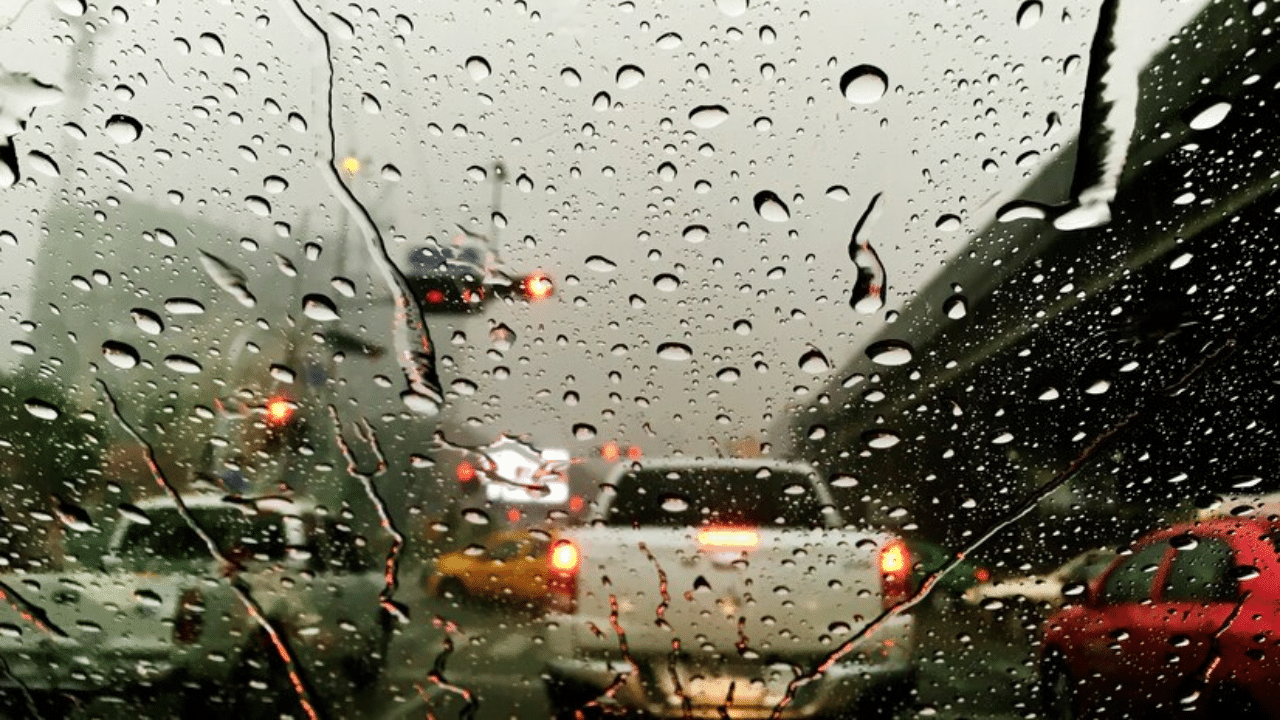 Kerala Weather update: സംസ്ഥാനത്ത് മഴ തുടരുന്നു; ഇന്ന് രണ്ട് ജില്ലകളിൽ യെല്ലോ അലേർട്ട്