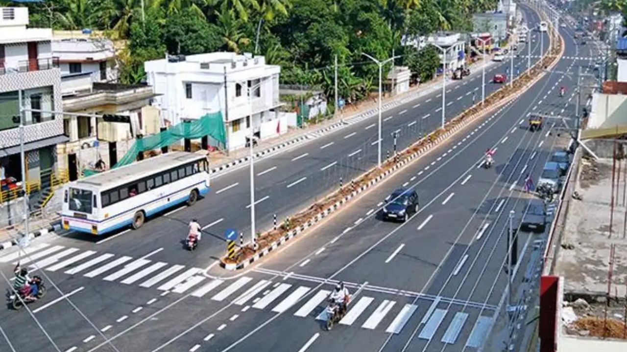 NH 66 in Kerala: ഇരുചക്രവാഹനങ്ങള്‍ക്ക് സര്‍വീസ് റോഡ്; പുതിയ ഹൈവേയിലേക്ക് ബൈക്കിന് പ്രവേശനമില്ല