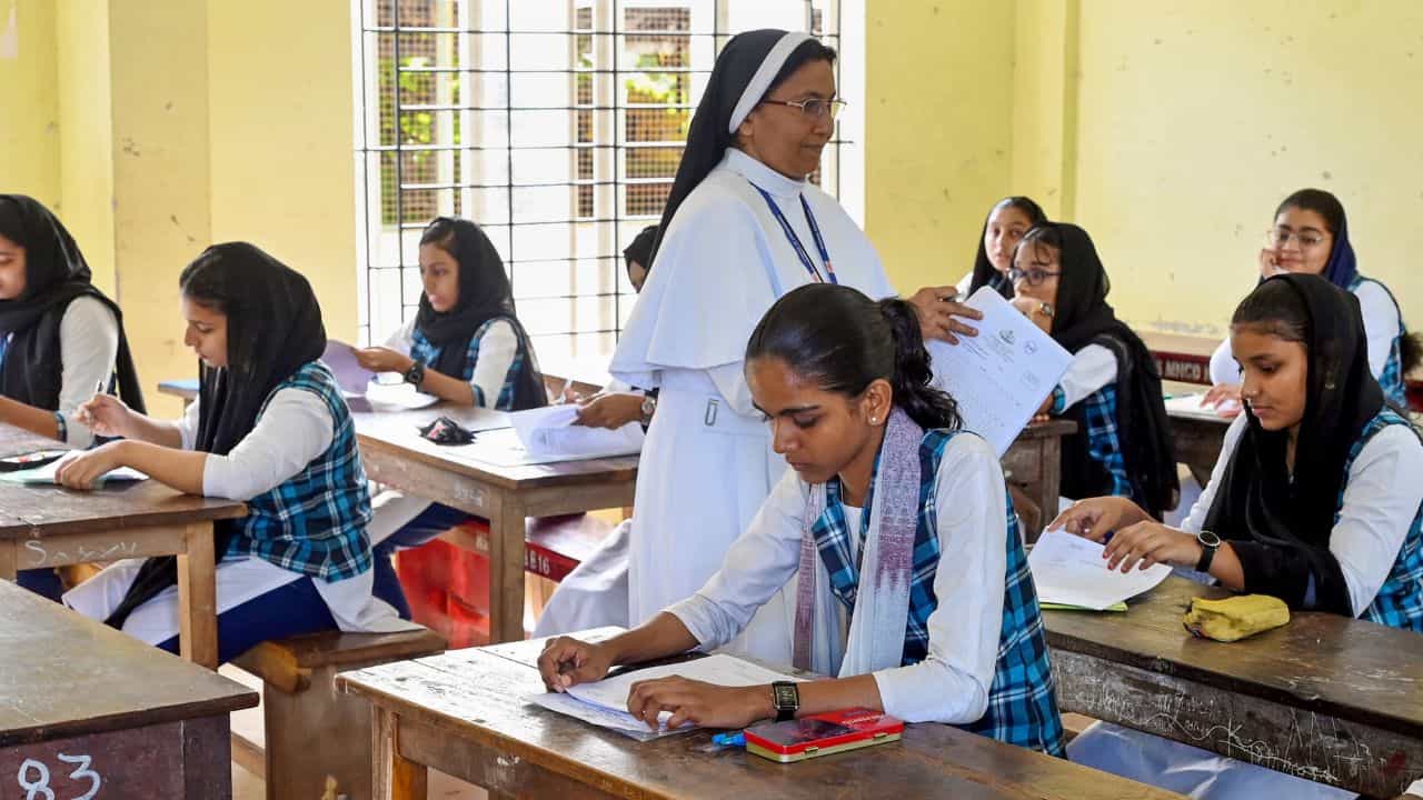 Kerala Plus Two Result 2025 : മൂല്യനിർണയം മെയ് പത്ത് വരെ; പ്ലസ് ടു ഫലം എന്ന് പ്രഖ്യാപിക്കും? Kerala Plus Two Result 2025 : മൂല്യനിർണയം മെയ് പത്ത് വരെ; പ്ലസ് ടു ഫലം എന്ന് പ്രഖ്യാപിക്കും?