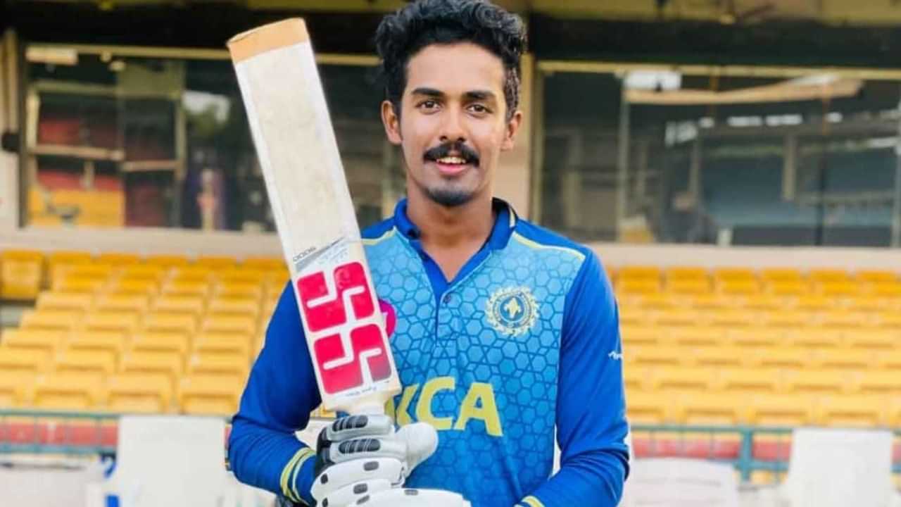 Oman vs Kerala: ഏതൊമാൻ?, ഒമാനൊക്കെ തീർന്നു; രോഹൻ കുന്നുമ്മലിൻ്റെ സെഞ്ചുറി മികവിൽ ഒമാനെ കെട്ടുകെട്ടിച്ച് കേരളം Oman vs Kerala: ഏതൊമാൻ?, ഒമാനൊക്കെ തീർന്നു; രോഹൻ കുന്നുമ്മലിൻ്റെ സെഞ്ചുറി മികവിൽ ഒമാനെ കെട്ടുകെട്ടിച്ച് കേരളം