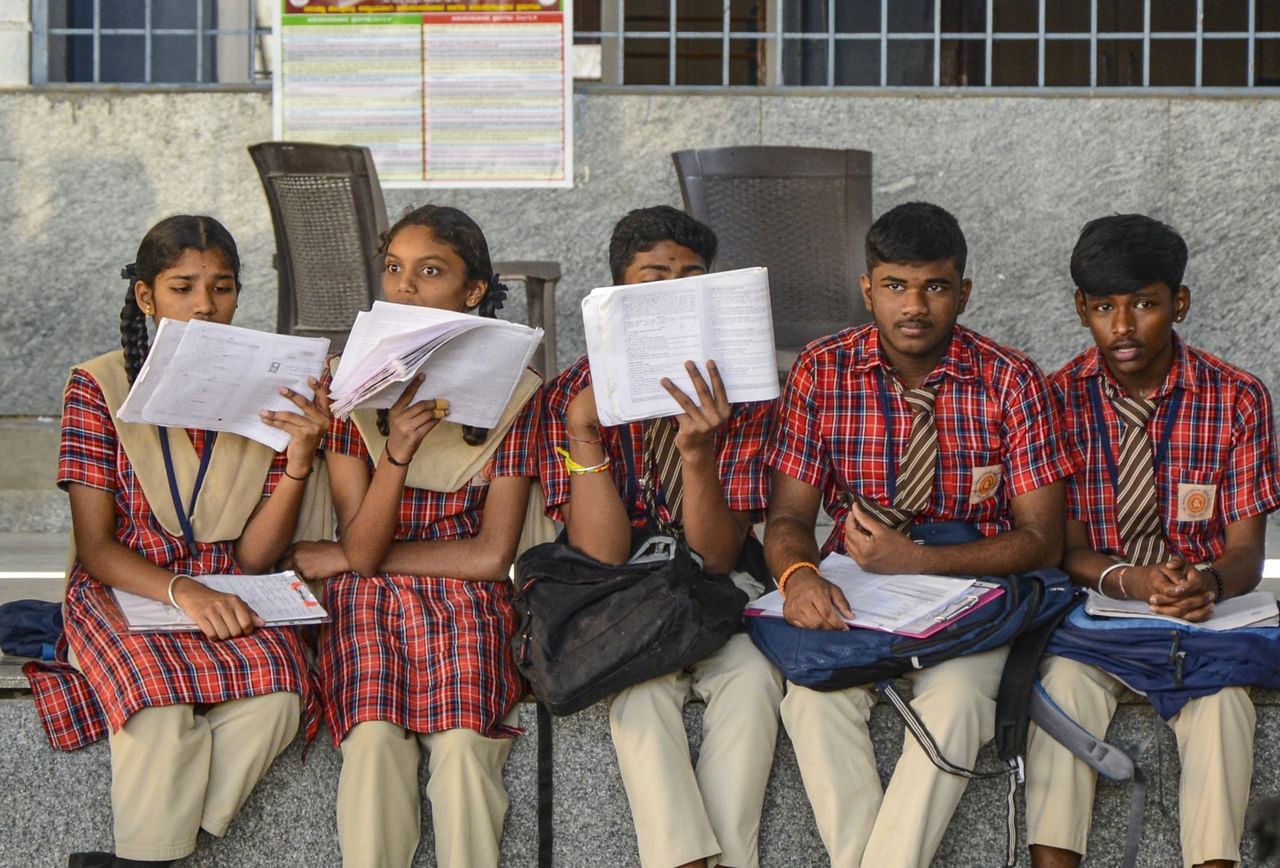 കഴിഞ്ഞ വർഷം മെയ് എട്ടിനായിരുന്നു വിദ്യാഭ്യാസ വകുപ്പ് എസ്എസ്എൽസി ഫലം പ്രഖ്യാപിച്ചത്. 99.69 ശതമാനമായിരുന്നു വിജയശതമാൻ. (Image Courtesy : PTI)