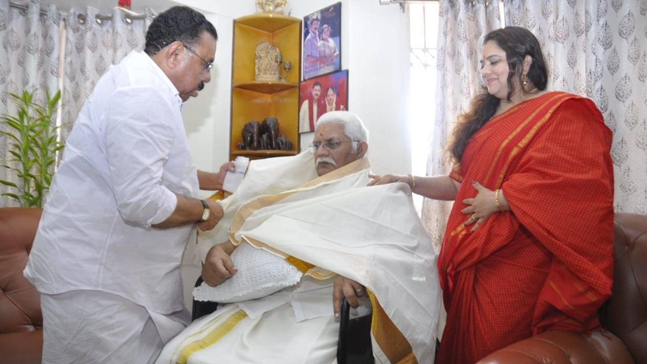 ഹസന്റെ അയല്‍വാസി കൂടിയാണ് ജഗതി. ജഗതിക്ക് വിഷുകൈനീട്ടം നല്‍കാന്‍ താന്‍ പോകാറുണ്ടെന്നും, കൊവിഡ് കാലത്ത് വിഷുവിനും, ഓണത്തിനും ജഗതിയെ കാണാന്‍ സാധിച്ചില്ലെന്നും ഹസന്‍ പറഞ്ഞു.