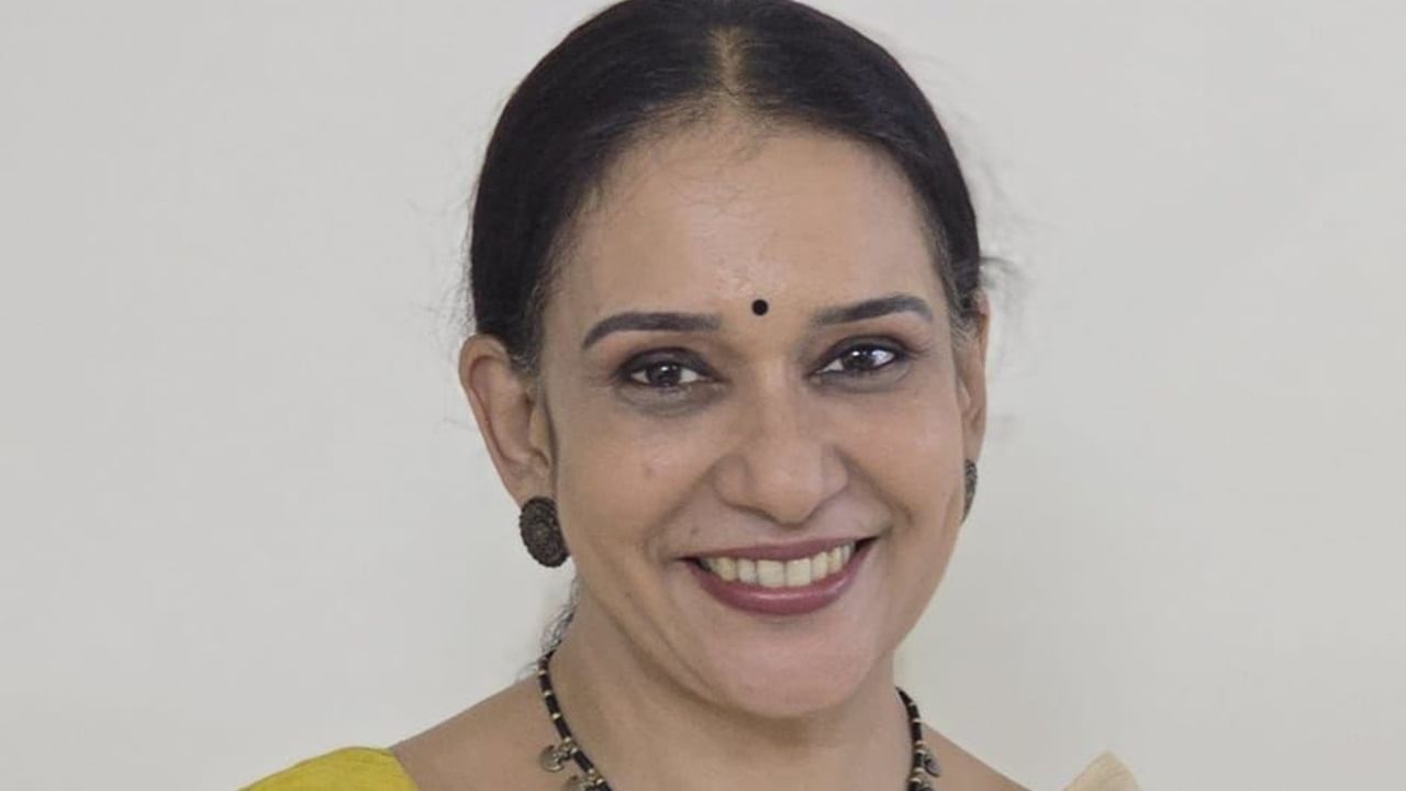 Maala Parvathi: ‘രജിസ്റ്റര്‍ വിവാഹം ചെയ്തതിന്റെ പേരില്‍ പരീക്ഷ എഴുതാന്‍ അറ്റന്‍ഡന്‍സ് തന്നില്ല’