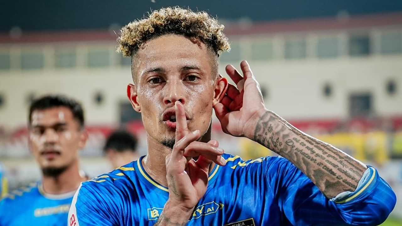 Kerala Blasters: ചുറ്റം പടരുന്ന നെഗറ്റിവിറ്റി നോവയും അറിഞ്ഞു; ആ ആഘോഷം വെറുതെയായിരുന്നില്ല; ഇത് കറ്റാലയുടെ പോരാളി Kerala Blasters: ചുറ്റം പടരുന്ന നെഗറ്റിവിറ്റി നോവയും അറിഞ്ഞു; ആ ആഘോഷം വെറുതെയായിരുന്നില്ല; ഇത് കറ്റാലയുടെ പോരാളി