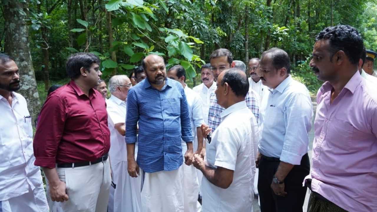 Global City: ഗ്ലോബല് സിറ്റിയില് നിന്നും കേന്ദ്രം പിന്മാറിയതോടെ സംസ്ഥാന സര്ക്കാരിന് അധിക ബാധ്യത: പദ്ധതിയുമായി മുന്നോട്ടെന്ന് വ്യവസായ മന്ത്രി Global City: ഗ്ലോബല് സിറ്റിയില് നിന്നും കേന്ദ്രം പിന്മാറിയതോടെ സംസ്ഥാന സര്ക്കാരിന് അധിക ബാധ്യത: പദ്ധതിയുമായി മുന്നോട്ടെന്ന് വ്യവസായ മന്ത്രി