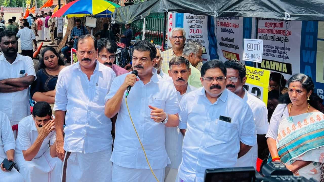 PV Anvar: തൃണമൂലിനെ കൈവിടാനാവില്ലെന്ന് അൻവർ; മറ്റ് മാർഗങ്ങളുണ്ടോ എന്ന് നോക്കാമെന്ന് കോൺഗ്രസ്: തിരഞ്ഞെടുപ്പിൽ പരസ്പര സഹകരണം PV Anvar: തൃണമൂലിനെ കൈവിടാനാവില്ലെന്ന് അൻവർ; മറ്റ് മാർഗങ്ങളുണ്ടോ എന്ന് നോക്കാമെന്ന് കോൺഗ്രസ്: തിരഞ്ഞെടുപ്പിൽ പരസ്പര സഹകരണം