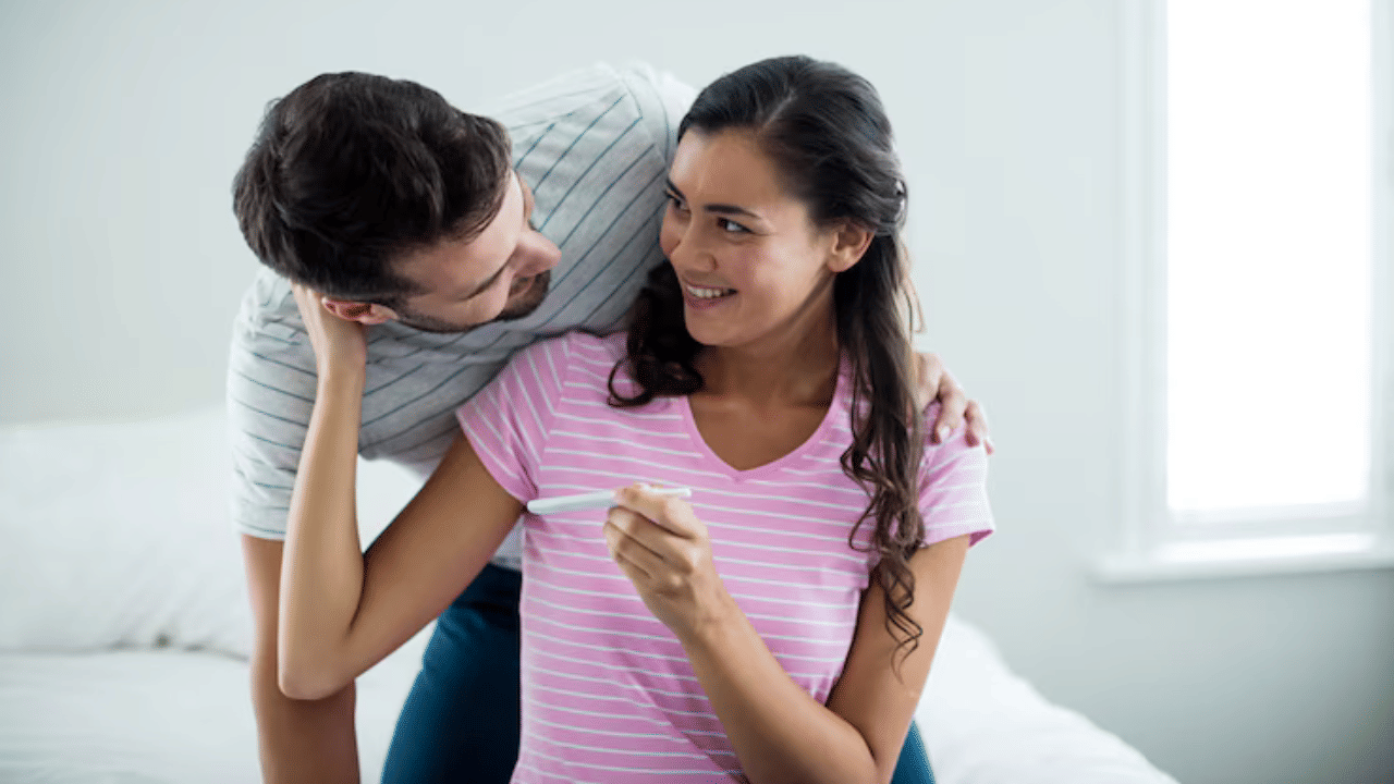 Pregnancy care: അമ്മയാകാൻ തയ്യാറാവുകയാണോ? ആദ്യ മൂന്ന് മാസം ഗർഭിണികൾ ഇക്കാര്യങ്ങൾ ശ്രദ്ധിക്കണം Pregnancy care: അമ്മയാകാൻ തയ്യാറാവുകയാണോ? ആദ്യ മൂന്ന് മാസം ഗർഭിണികൾ ഇക്കാര്യങ്ങൾ ശ്രദ്ധിക്കണം