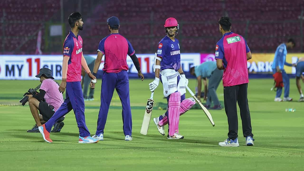 IPL 2025: സാധ്യതകളുണ്ടെങ്കിലും പ്രതീക്ഷ നശിച്ച് രാജസ്ഥാന്‍ റോയല്‍സ്; കോച്ചും അത് തുറന്നുപറഞ്ഞു